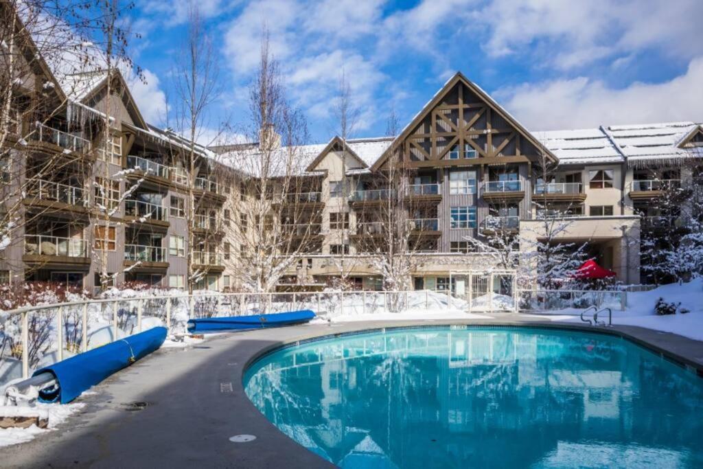Aspens By Wb Vacation Rentals Whistler Exterior photo