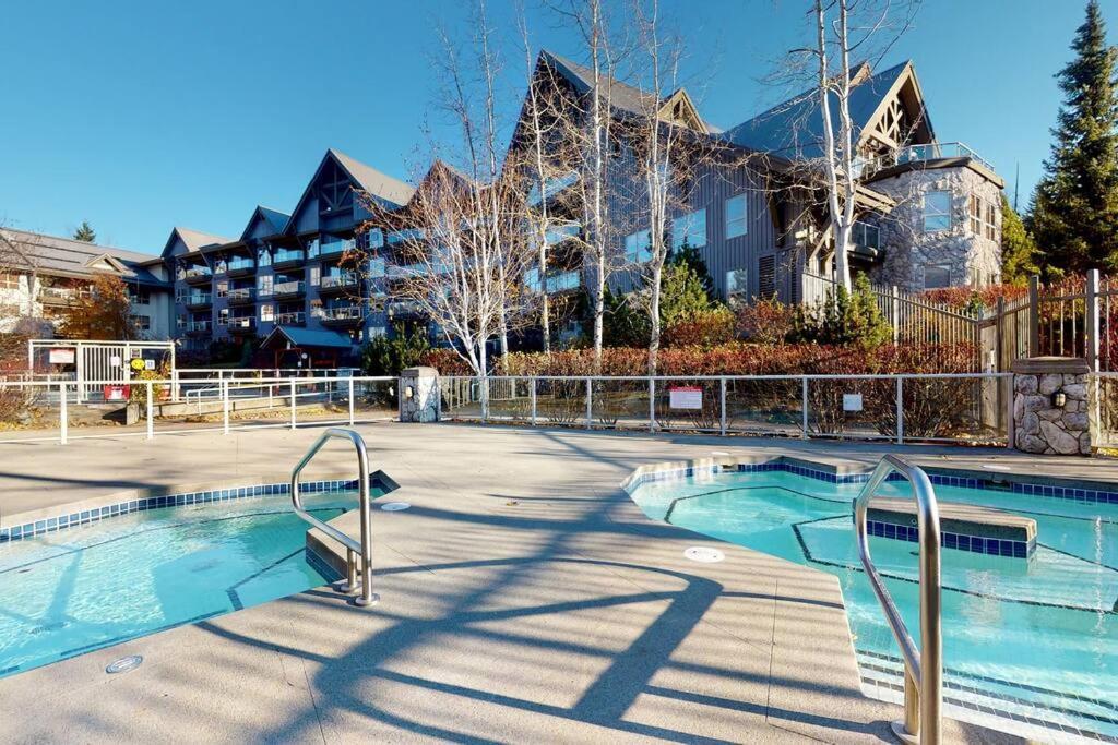 Aspens By Wb Vacation Rentals Whistler Exterior photo